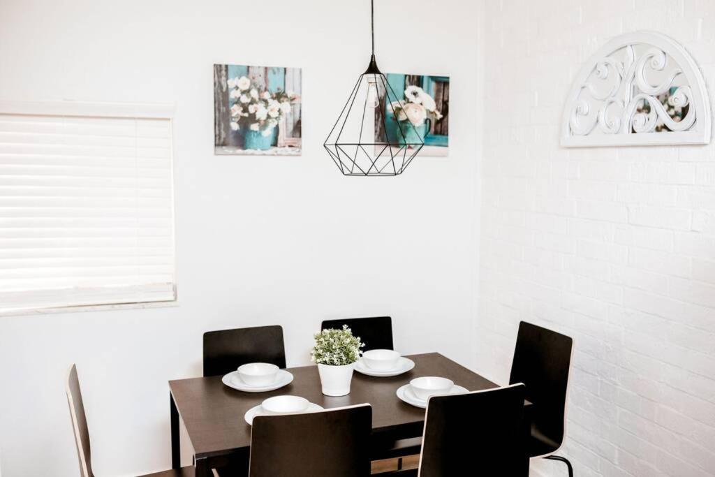 Newly Renovated Apartment Columbus Luaran gambar